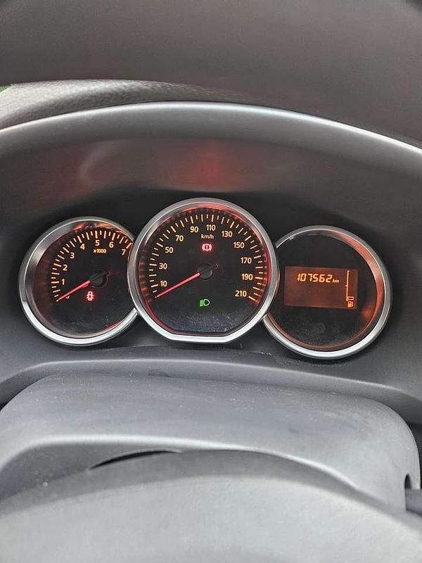 Gebraucht Dacia Logan MCV Ambiance 75 PS (55 kW) 2017 Weiß Kombi