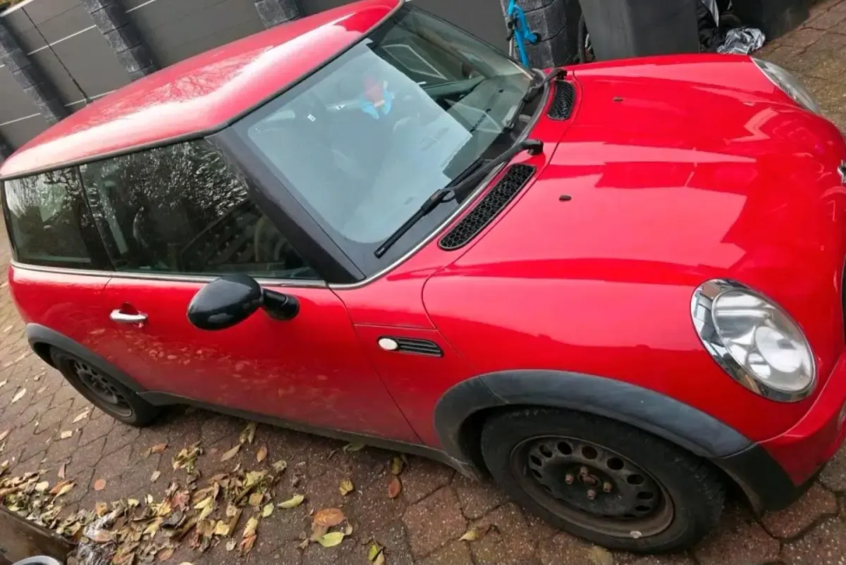 Gebraucht Mini ONE 90 PS (66 kW) 2002 Rot Kleinwagen