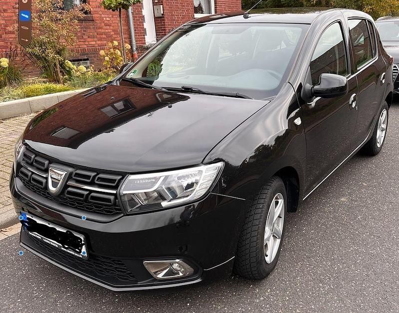 Schwarz Gebraucht 2020 Dacia Sandero Acces Kleinwagen | 7.100 € (Superpreis) - Bild 1/4
