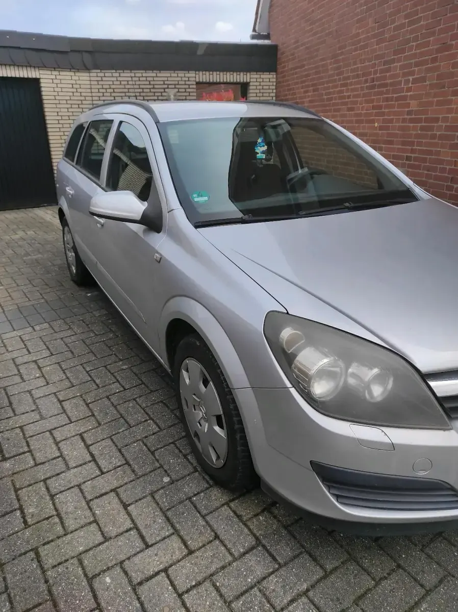 Gebraucht Opel Astra 125 PS (91 kW) 2005 Silber Kombi
