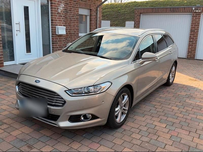 Gebraucht Ford Mondeo 150 PS (110 kW) 2015 Beige Kombi