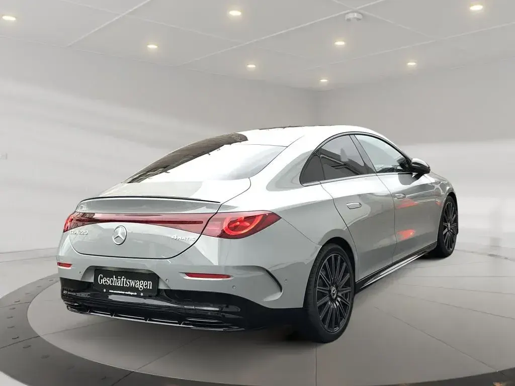 Gebraucht Mercedes CLA220 190 PS (139 kW) 2026 Manufaktur lack manufaktur alpingrau uni Coupé