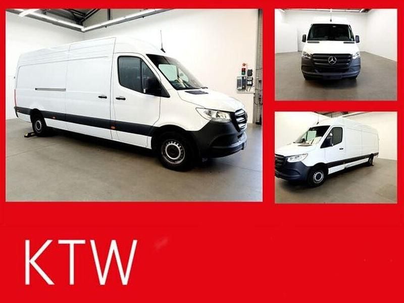 Gebraucht Mercedes Sprinter 170 PS (125 kW) 2025 Arktikweiss Van