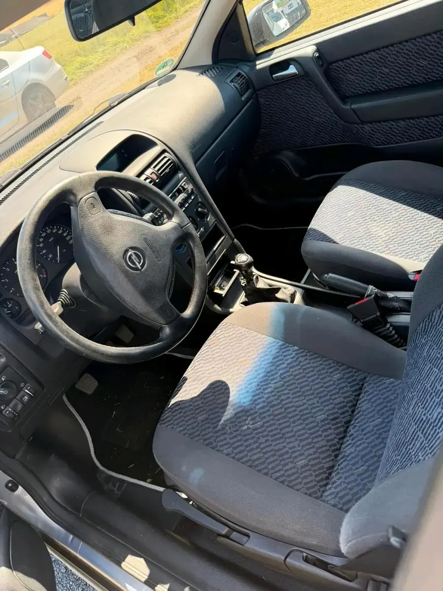Gebraucht Opel Astra 2001 Silber Limousine