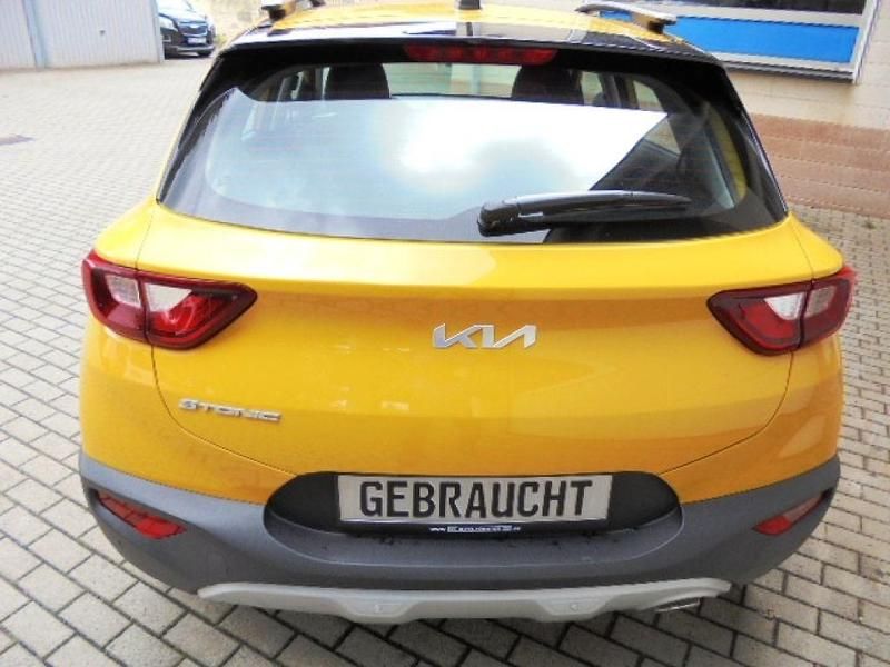 Gebraucht Kia Stonic 84 PS (61 kW) 2022 (bmy) most yellow/black m SUV