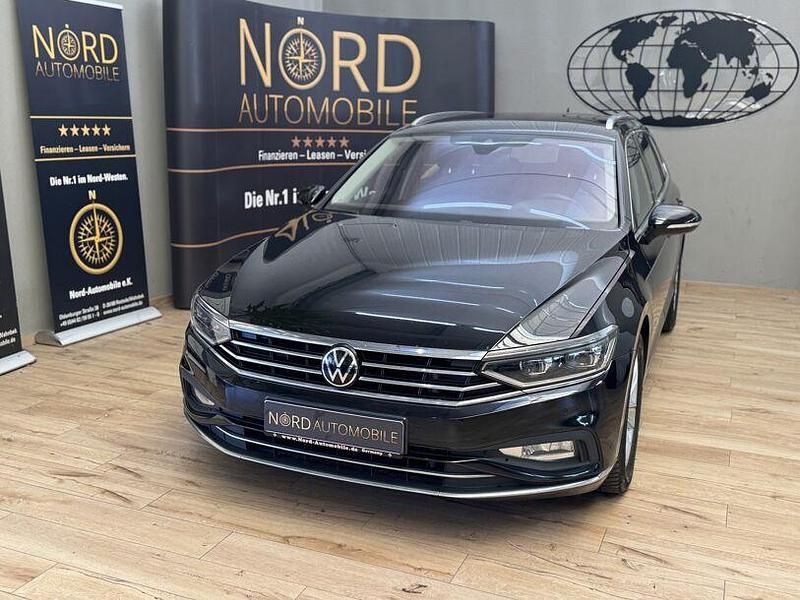 Schwarz Gebraucht 2022 VW Passat | 23.800 € (Guter Preis) - Bild 1/3