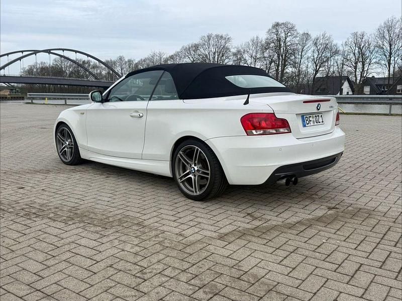 Gebraucht BMW 135 Cabriolet M Performance 306 PS (225 kW) 2011 Weiß Cabrio
