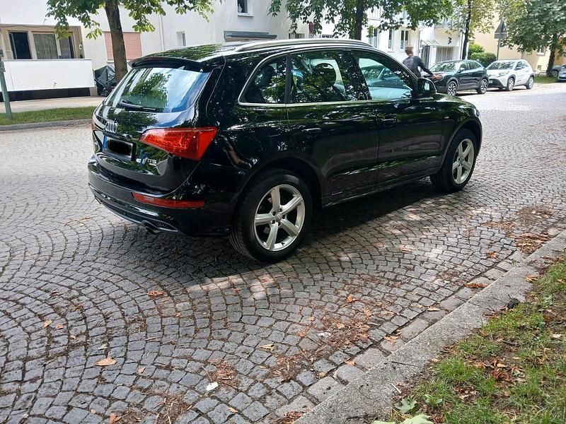 Gebraucht Audi Q5 S-Line 180 PS (132 kW) 2010 Schwarz SUV