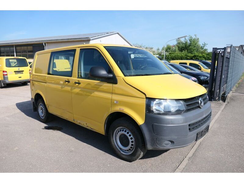 Gebraucht VW T5 84 PS (61 kW) 2012 Ginstergelb r1032 Van