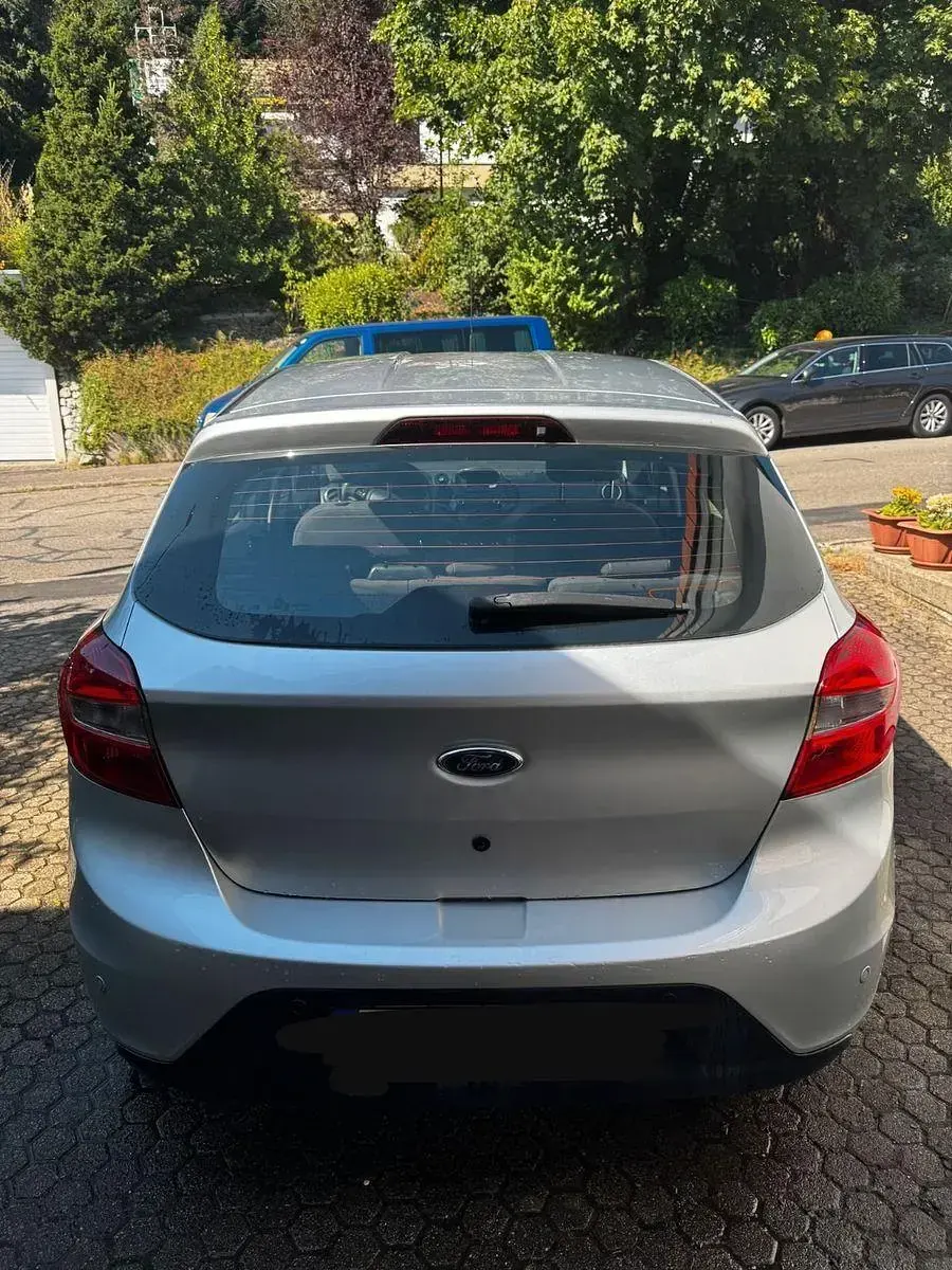 Gebraucht Ford Ka Cool & Sound Edition 86 PS (63 kW) 2018 Silber Limousine