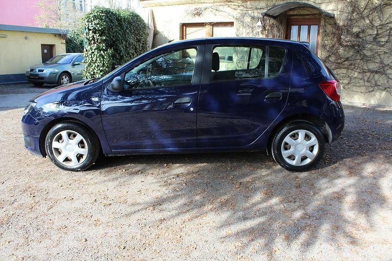 Gebraucht Dacia Sandero Ambiance 73 PS (53 kW) 2016 Blau Limousine