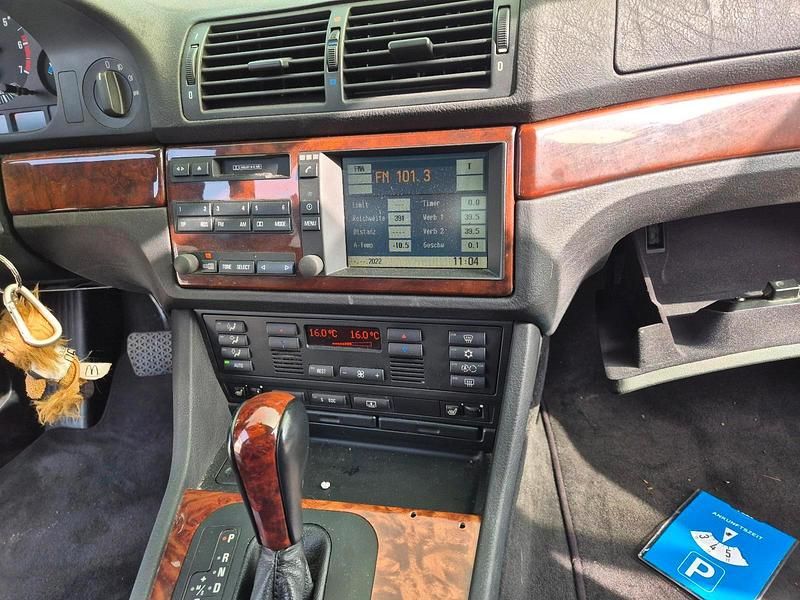 Gebraucht BMW 540 286 PS (210 kW) 1998 Schwarz Limousine