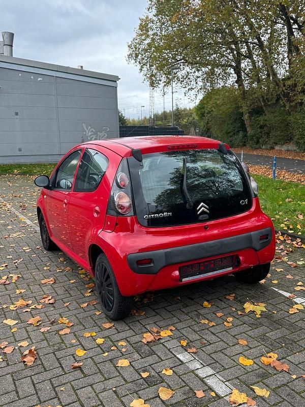 Gebraucht Citroën C1 67 PS (49 kW) 2011 Rot Kleinwagen