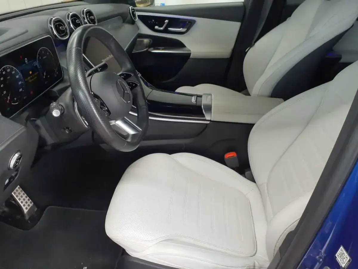 Gebraucht Mercedes GLC300 Advanced 269 PS (197 kW) 2023 Spektralblau metallic SUV