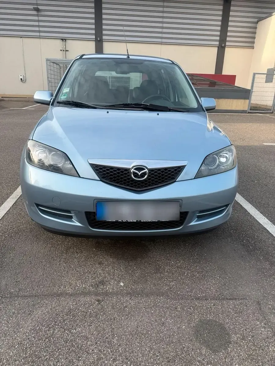 Gebraucht Mazda 2 80 PS (58 kW) 2006 Blau Kleinwagen