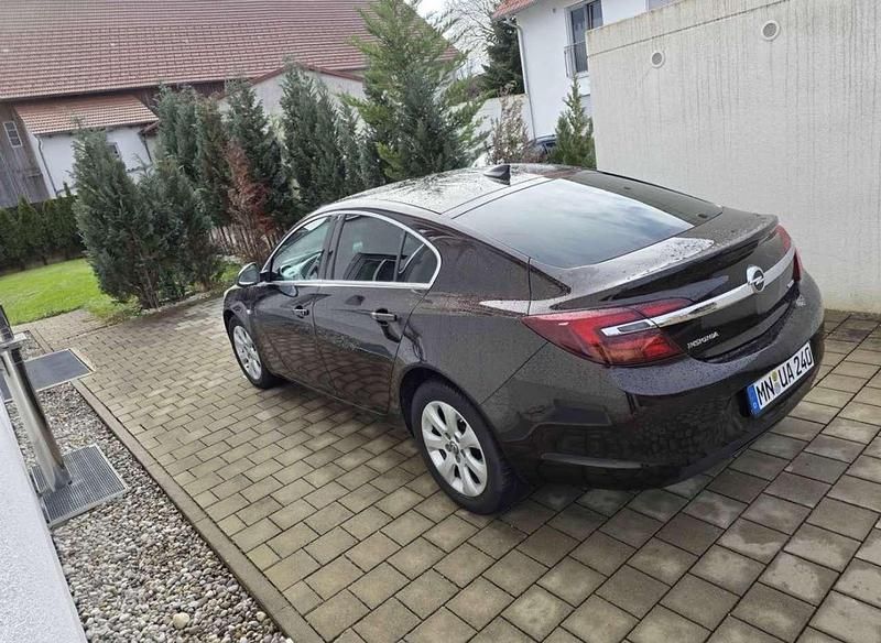 Gebraucht Opel Insignia Edition 179 PS (131 kW) 2015 Limousine