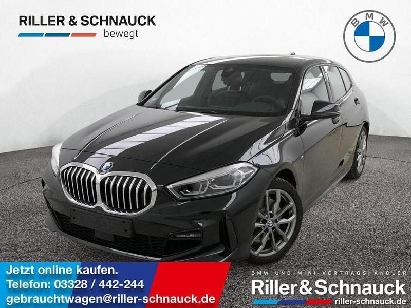 Black sapphire Gebraucht 2024 BMW 120 M Sport Kleinwagen | 29.950 € (Guter Preis) - Bild 1/4