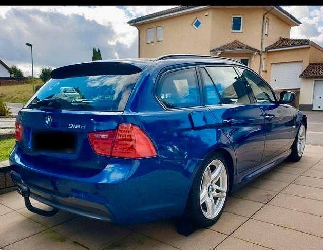 Gebraucht BMW 318 M Sport 143 PS (105 kW) 2012 Blau Kombi