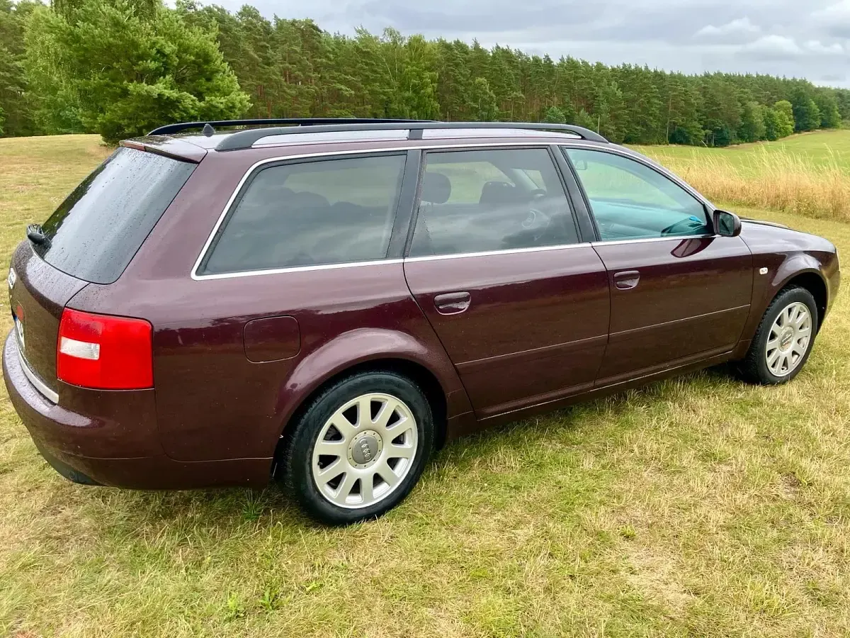 Gebraucht Audi A6 130 PS (95 kW) 2004 Rot Kombi