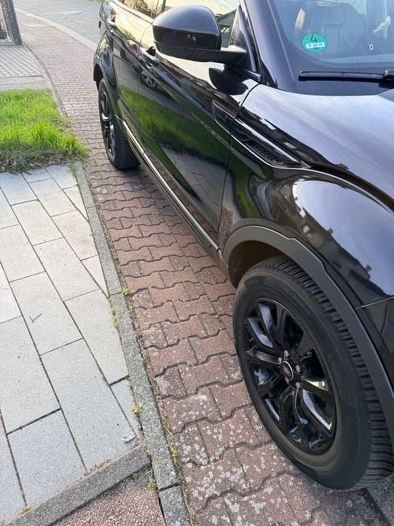 Gebraucht Land Rover Range Rover evoque 150 PS (110 kW) 2019 Schwarz SUV