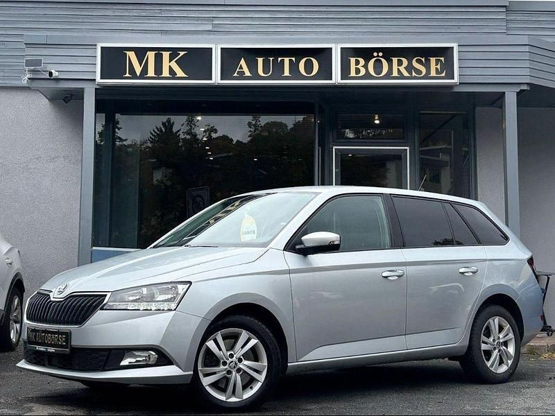 Silber Gebraucht 2019 Skoda Fabia Style Kleinwagen | 10.390 € (Fairer Preis) - Bild 1/4