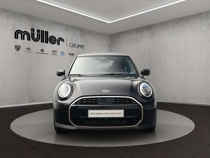 Gebraucht Mini Cooper Favoured 156 PS (114 kW) 2024 Midnight black ii Kleinwagen