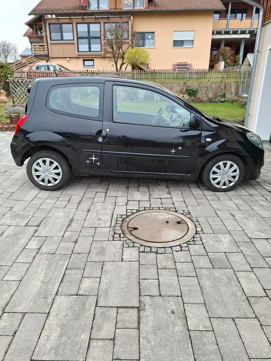 Używany Renault Twingo Expression 75 KM (55 kW) 2007 Czarny Hatchback