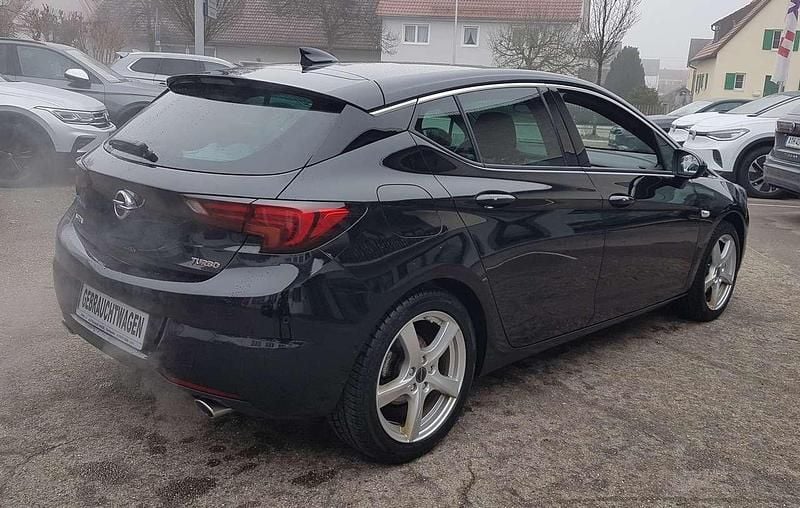 Second-hand Opel Astra S 200 CP (147 kW) 2016 Negru Hatchback