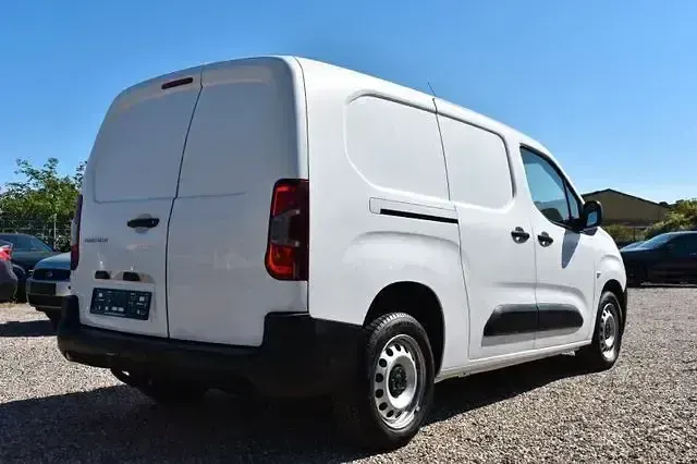 Gebraucht Peugeot Partner 99 PS (72 kW) 2019 Weiß Van / Kleinbus