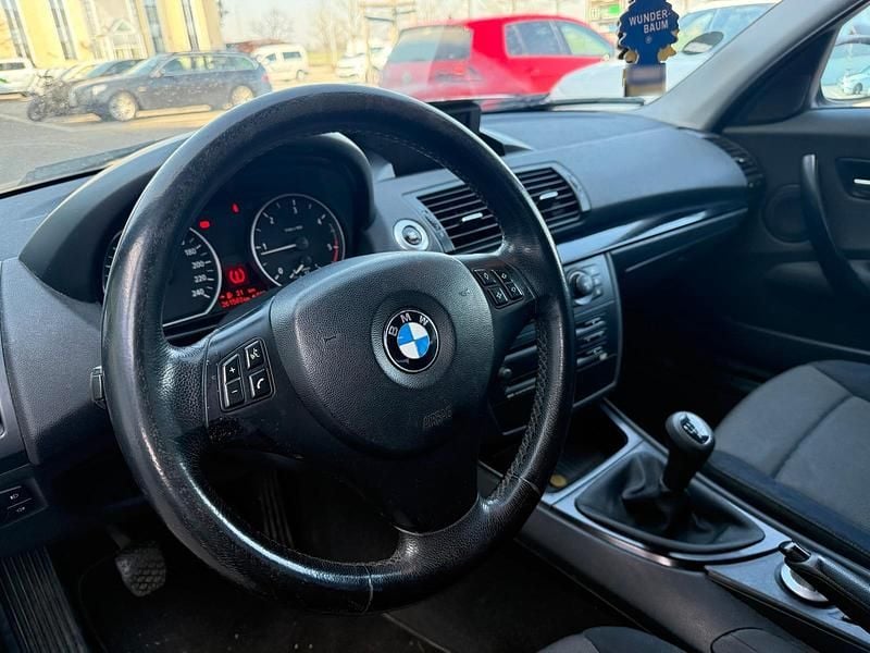 Gebraucht BMW 120 163 PS (119 kW) 2005 Schwarz Kleinwagen