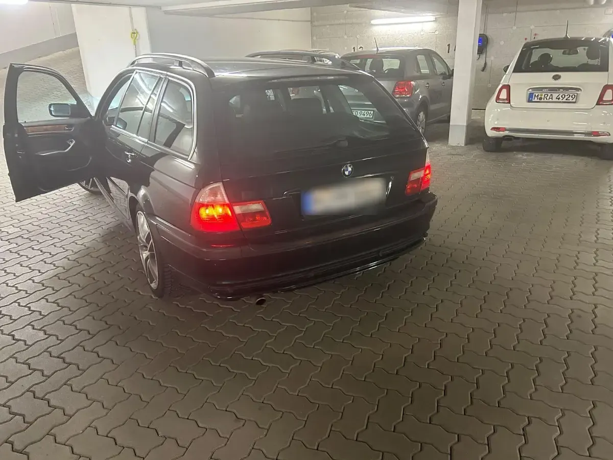 Gebraucht BMW 318 143 PS (105 kW) 2002 Grün Kombi