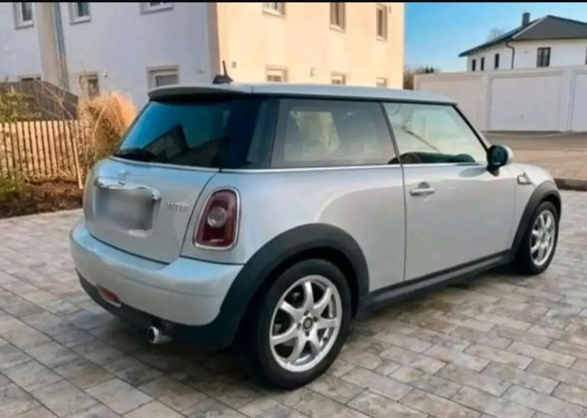 Usata Mini Cooper 120 CV (88 kW) 2009 Argento Utilitaria