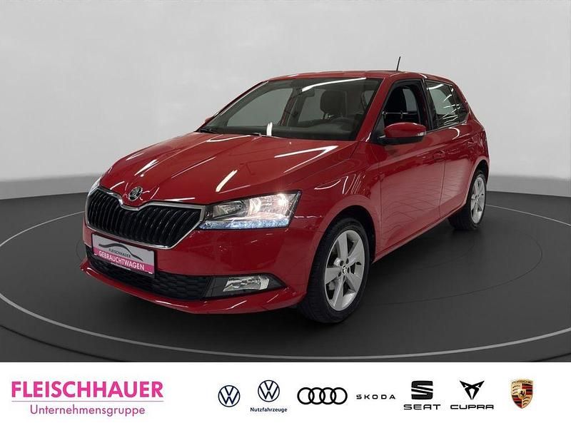 Rot Gebraucht 2020 Skoda Fabia Cool Plus Limousine | 11.490 € (Fairer Preis) - Bild 1/4