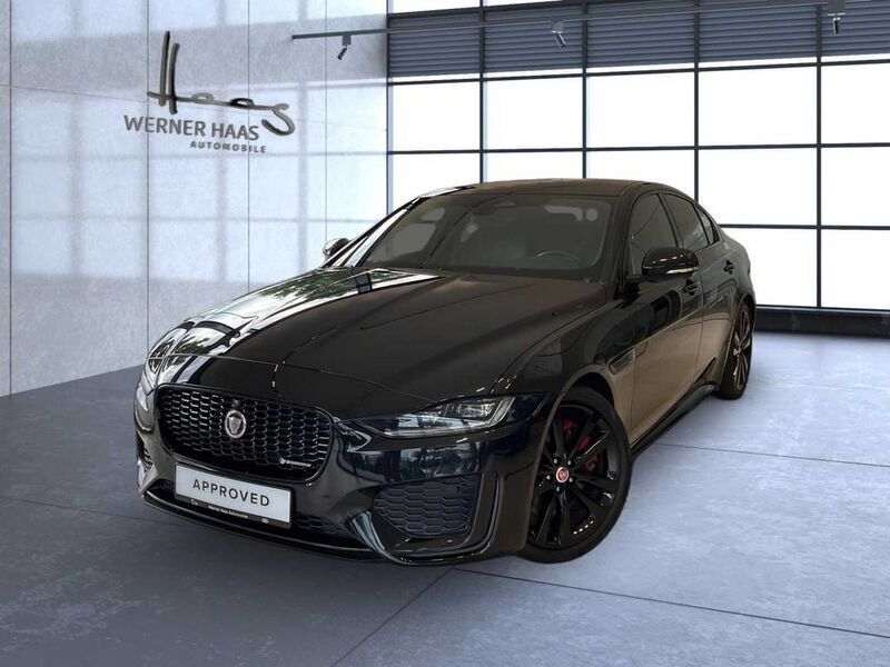 Santorini black Gebraucht 2022 Jaguar XE R-Dynamic Limousine | 31.980 € (Teuer) - Bild 1/4