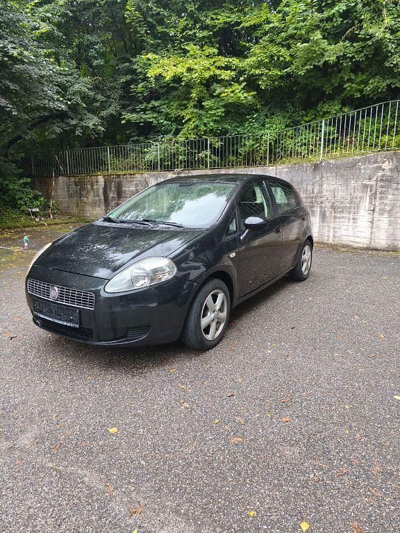 Schwarz Gebraucht 2008 Fiat Grande Punto Active Kleinwagen | 2.100 € - Bild 1/4