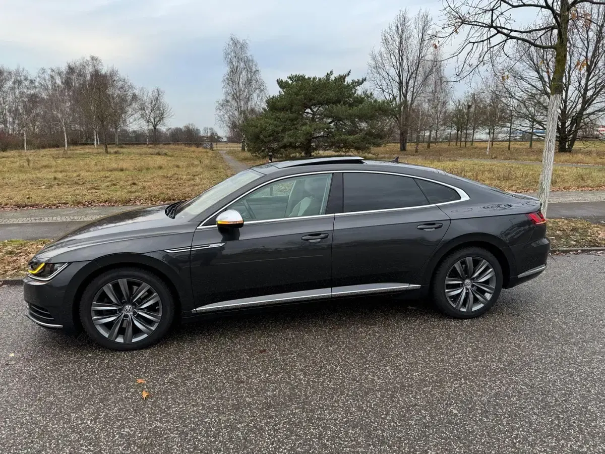 Gebraucht VW Arteon 239 PS (175 kW) 2018 Grau Kleinwagen