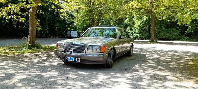 Gebraucht Mercedes E500 223 PS (164 kW) 1987 Silber Limousine