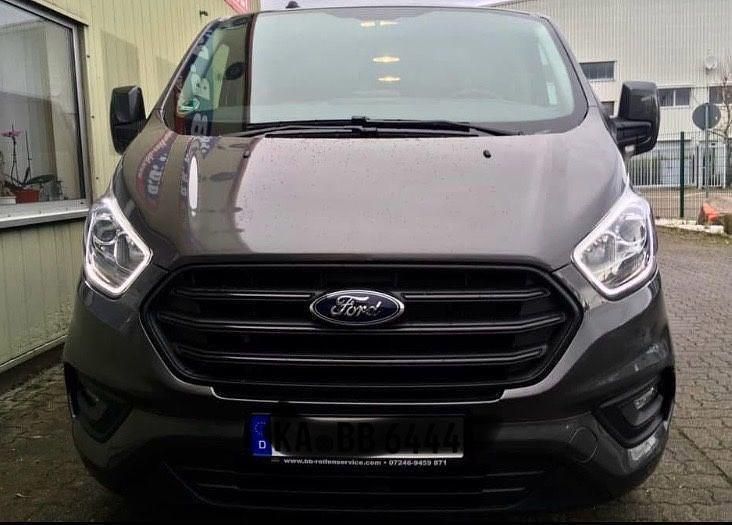Grau Gebraucht 2020 Ford Transit Custom Trend Van / Kleinbus | 21.900 € (Teuer) - Bild 1/4
