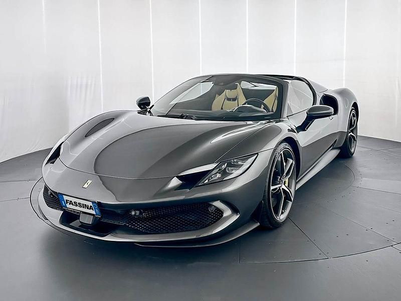 Gebraucht Ferrari 296 829 PS (609 kW) 2023 Grau Cabrio