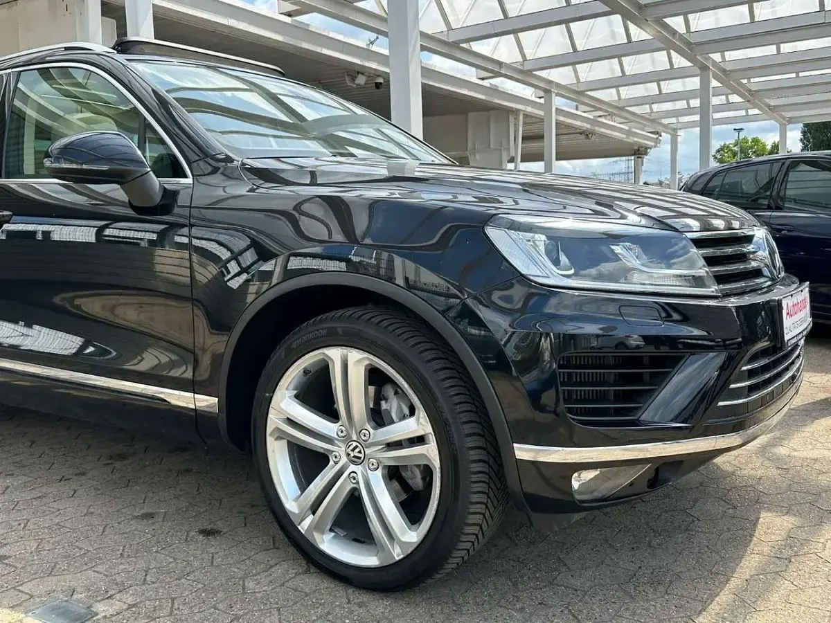 Używany VW Touareg Terrain Tech 262 KM (192 kW) 2015 Czarny SUV