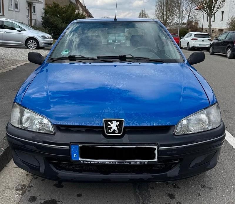 Gebraucht Peugeot 106 60 PS (44 kW) 2000 Blau Kleinwagen