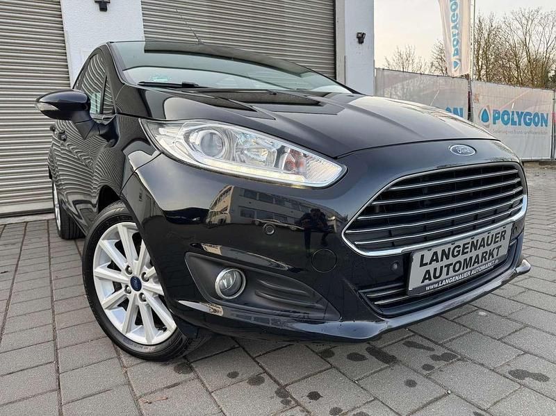 Gebraucht Ford Fiesta Titanium 101 PS (74 kW) 2015 Pantherschwarz metallic Kleinwagen