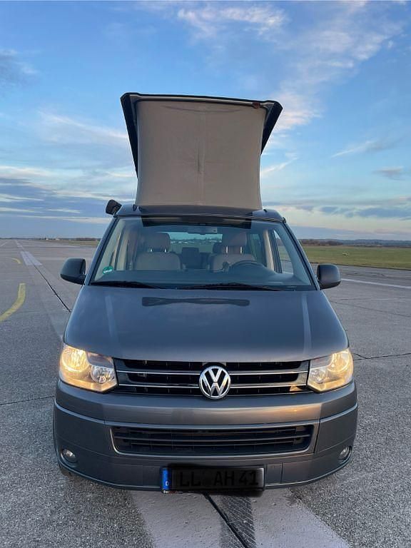 Gebraucht VW California Beach 179 PS (131 kW) 2012 Grau Van