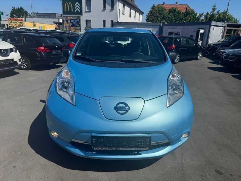Gebraucht Nissan Leaf Visia 80 kW (109 PS) 2015 Blau Kleinwagen
