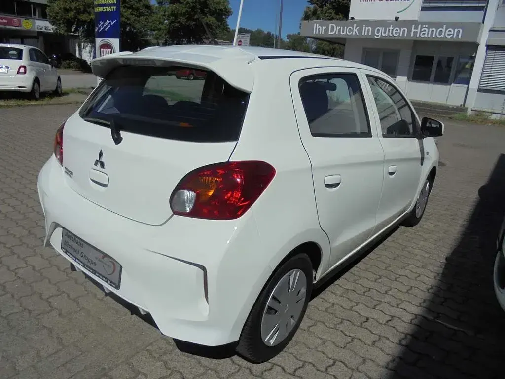Gebraucht Mitsubishi Space Star 80 PS (58 kW) 2023 Weiß Kleinwagen