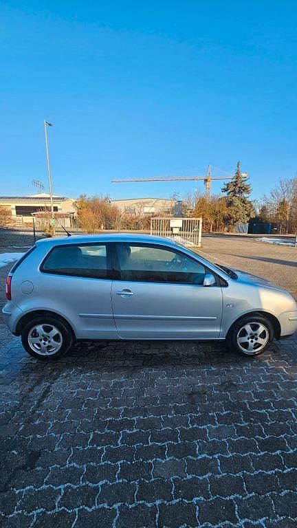 Gebraucht VW Polo Basis 54 PS (39 kW) 2003 Grau Limousine