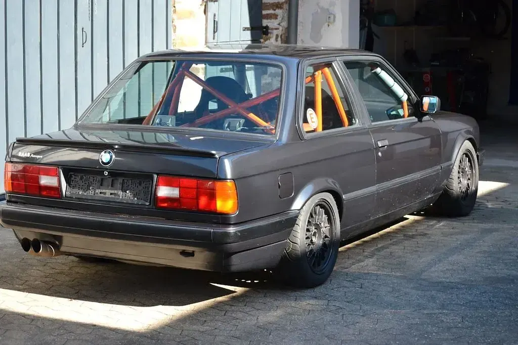 Gebraucht BMW 318 Performance 136 PS (100 kW) 1989 Schwarz Coupé
