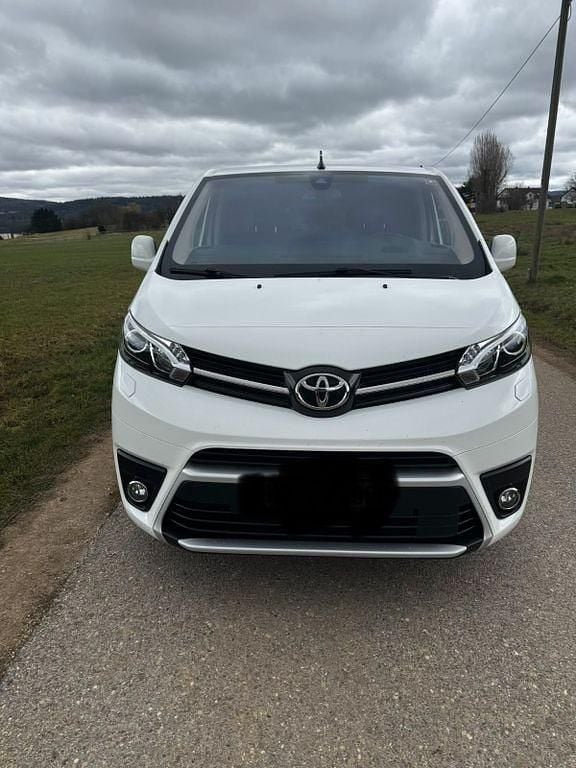 Gebraucht Toyota Proace Executive 177 PS (130 kW) 2021 Weiß Van / Kleinbus