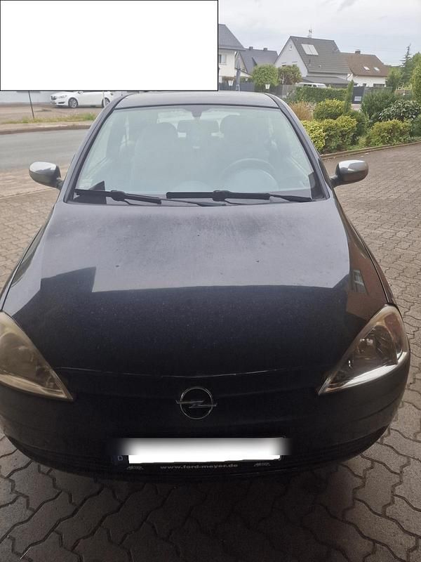 Schwarz Gebraucht 2001 Opel Corsa Kleinwagen | 300 € (Superpreis) - Bild 1/4