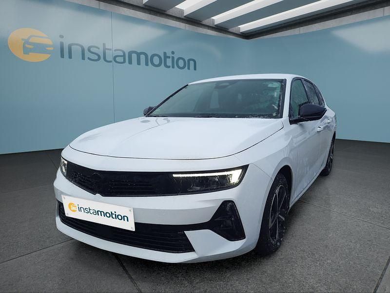 Weiß Gebraucht 2024 Opel Astra Kombi | 21.499 € (Guter Preis) - Bild 1/4